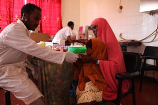 Providing medical care to families in Ethiopia Providing medical care to families in Ethiopia