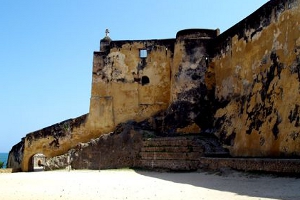 Fort Jesus, Mombasa, by Zeljko at hr.wikipedia (Transferred from hr.wikipedia)[see page for license], from Wikimedia Commons