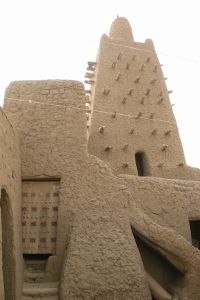 Djinguereber Mosque, Timbuktu, by KaTeznik (Own work) [CC-BY-SA-2.0-fr (http://creativecommons.org/licenses/by-sa/2.0/fr/deed.en)], via Wikimedia Commons