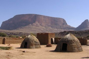 Hombori mountains, by VladaQ (Own work) [GFDL (http://www.gnu.org/copyleft/fdl.html) or CC-BY-SA-3.0 (http://creativecommons.org/licenses/by-sa/3.0)], via Wikimedia Commons