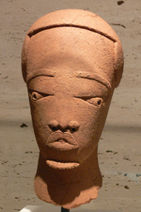 Ancient Nok sculpture, by User:FA2010 (Own work) [Public domain], via Wikimedia Commons