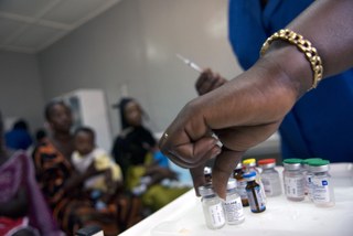 Preparing a vaccine Preparing a vaccine