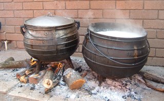 Maize porridge meal cooking pots