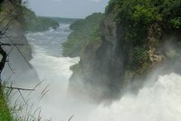 Murchison Falls, by Rharnisch [Public domain], via Wikimedia Commons