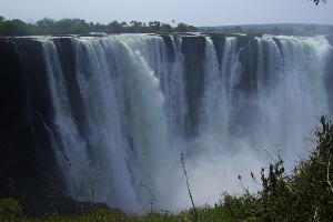 Victoria Falls on the Zimbabwean side, courtesy of http://commons.wikimedia.org/wiki/File:Victoriako_ur-jauzi_nagusiak.JPG#filehistory Victoria Falls on the Zimbabwean side, courtesy of http://commons.wikimedia.org/wiki/File:Victoriako_ur-jauzi_nagusiak.JPG#filehistory